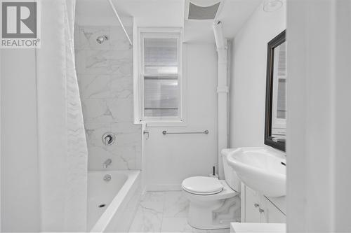 644 Wellington St E, Sault Ste. Marie, ON - Indoor Photo Showing Bathroom