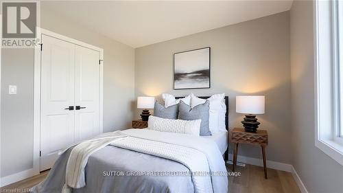 238 Beech Street, Central Huron (Clinton), ON - Indoor Photo Showing Bedroom