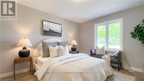 238 Beech Street, Central Huron (Clinton), ON - Indoor Photo Showing Bedroom