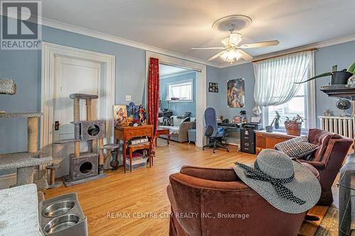 9 Scott Street, St. Thomas, ON - Indoor Photo Showing Living Room