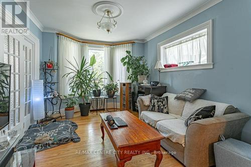 9 Scott Street, St. Thomas, ON - Indoor Photo Showing Living Room