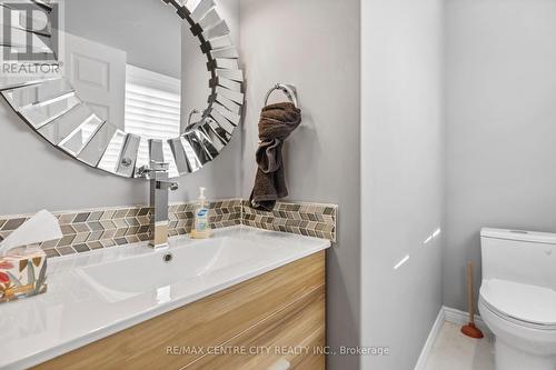 276 Marsh Line, Dutton/Dunwich (Dutton), ON - Indoor Photo Showing Bathroom