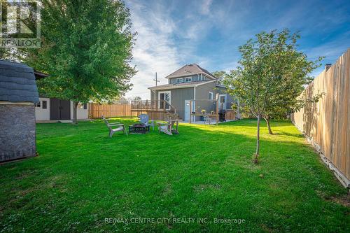 276 Marsh Line, Dutton/Dunwich (Dutton), ON - Outdoor With Backyard