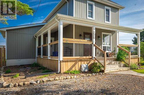 276 Marsh Line, Dutton/Dunwich (Dutton), ON - Outdoor With Deck Patio Veranda