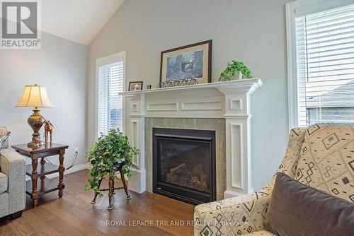 45 - 234 Peach Tree Boulevard, St. Thomas, ON - Indoor Photo Showing Living Room With Fireplace