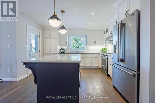 45 - 234 Peach Tree Boulevard, St. Thomas, ON - Indoor Photo Showing Kitchen With Upgraded Kitchen