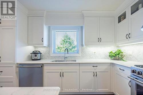 45 - 234 Peach Tree Boulevard, St. Thomas, ON - Indoor Photo Showing Kitchen With Double Sink