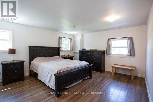 10 3Rd Concession Ntr Road, Tillsonburg, ON - Indoor Photo Showing Bedroom