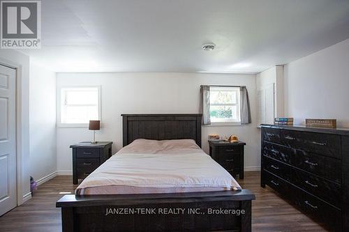 10 3Rd Concession Ntr Road, Tillsonburg, ON - Indoor Photo Showing Bedroom