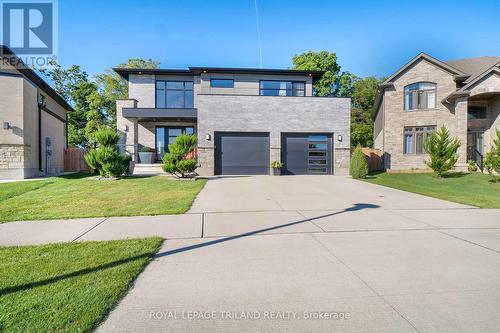 2438 Red Thorne Avenue, London, ON - Outdoor With Facade