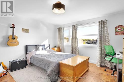 2438 Red Thorne Avenue, London, ON - Indoor Photo Showing Bedroom