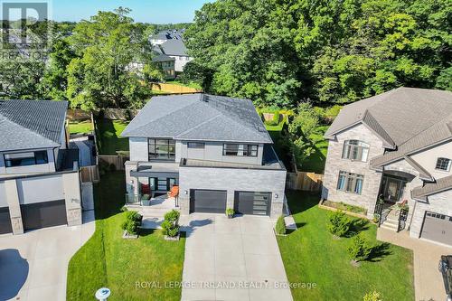 2438 Red Thorne Avenue, London, ON - Outdoor With Facade