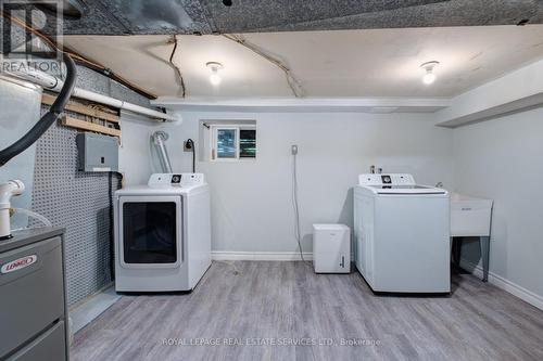 22 Rowley Avenue, Toronto (Mount Pleasant East), ON - Indoor Photo Showing Laundry Room