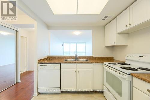 616 - 5 Greystone Walk Drive, Toronto (Kennedy Park), ON - Indoor Photo Showing Kitchen With Double Sink