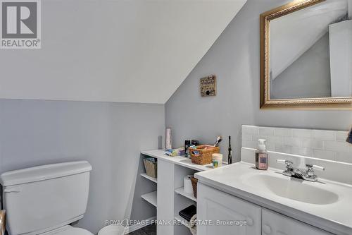 53 Edgewater Boulevard, Peterborough (Ashburnham), ON - Indoor Photo Showing Bathroom