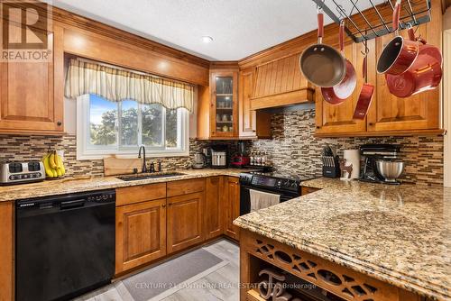 4 Stephen Crescent, Quinte West, ON - Indoor Photo Showing Kitchen