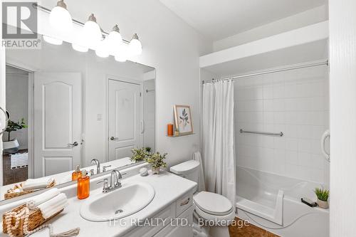 7 Chadwin Drive, Kawartha Lakes (Lindsay), ON - Indoor Photo Showing Bathroom