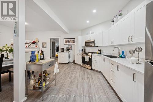 2189 Lovshin Road, Hamilton Township, ON - Indoor Photo Showing Kitchen With Double Sink With Upgraded Kitchen