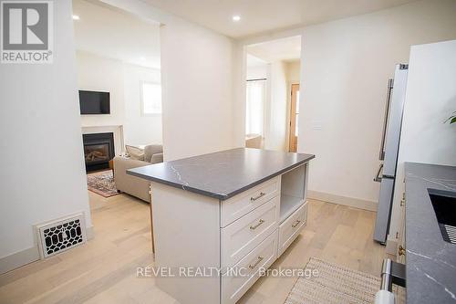 187 Dufferin Avenue, Brantford, ON - Indoor With Fireplace