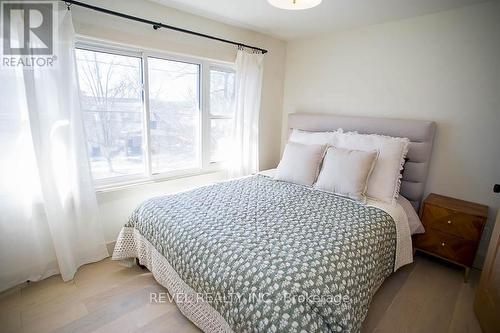 187 Dufferin Avenue, Brantford, ON - Indoor Photo Showing Bedroom