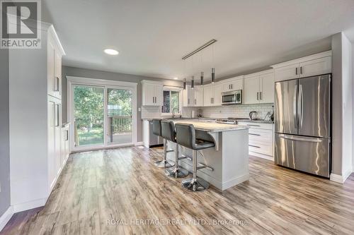 4095 Ernest Street, Petrolia, ON - Indoor Photo Showing Kitchen