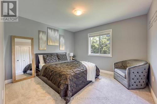 4095 Ernest Street, Petrolia, ON - Indoor Photo Showing Bedroom