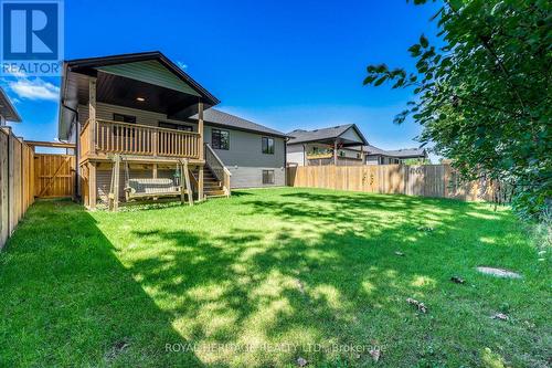 4095 Ernest Street, Petrolia, ON - Outdoor With Backyard