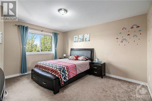 Principal Bedroom Overlooking The Backyard - 1831 Arrowgrass Way, Ottawa, ON - Indoor Photo Showing Bedroom