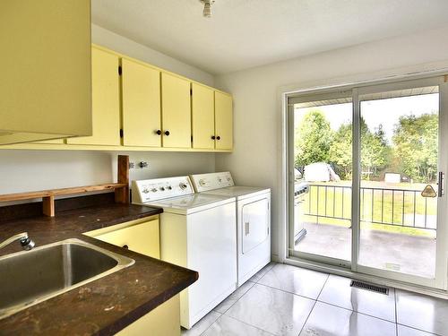 Salle de lavage - 260 Route Yamaska, Saint-Hugues, QC - Indoor Photo Showing Laundry Room