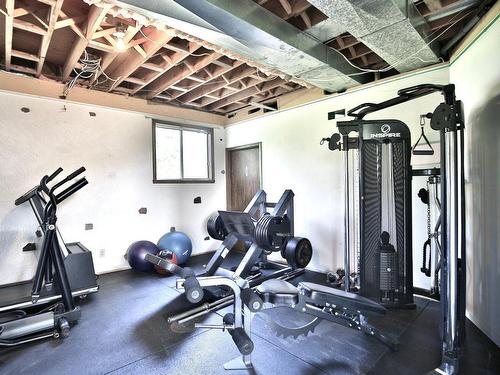 Salle familiale - 260 Route Yamaska, Saint-Hugues, QC - Indoor Photo Showing Gym Room