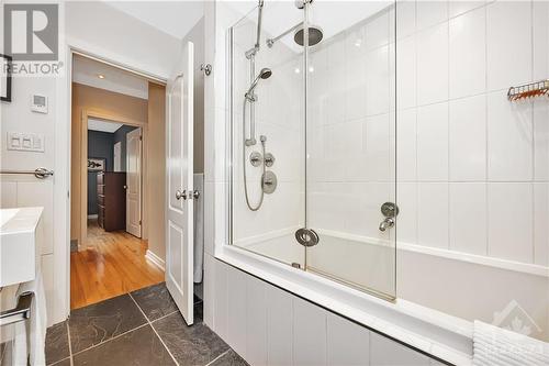 1335 Hanbury Street, Ottawa, ON - Indoor Photo Showing Bathroom