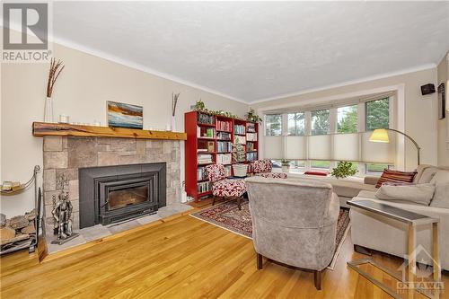 1335 Hanbury Street, Ottawa, ON - Indoor Photo Showing Living Room With Fireplace