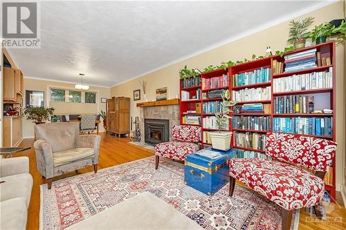 1335 Hanbury Street, Ottawa, ON - Indoor Photo Showing Living Room With Fireplace