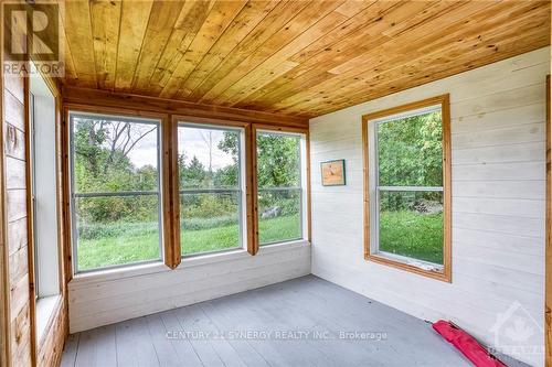 4237 Watson'S Corners Road, Lanark Highlands, ON - Indoor Photo Showing Other Room