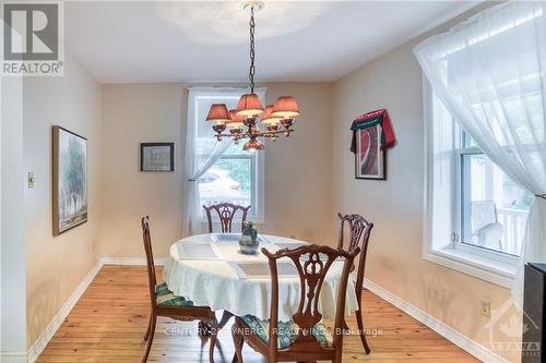 4237 Watson'S Corners Road, Lanark Highlands, ON - Indoor Photo Showing Dining Room