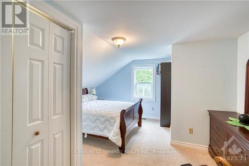 4237 Watson'S Corners Road, Lanark Highlands, ON - Indoor Photo Showing Bedroom