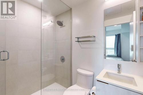 4105 - 7890 Jane Street, Vaughan, ON - Indoor Photo Showing Bathroom