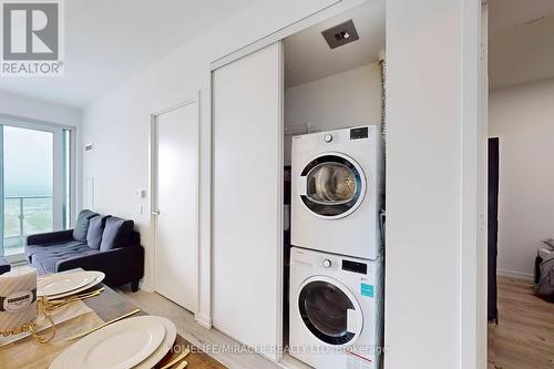 4105 - 7890 Jane Street, Vaughan, ON - Indoor Photo Showing Laundry Room