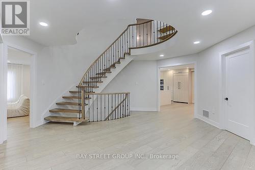 955 Portminster Court, Newmarket, ON - Indoor Photo Showing Other Room