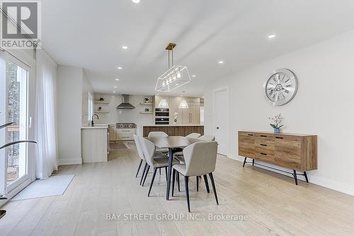 955 Portminster Court, Newmarket, ON - Indoor Photo Showing Dining Room