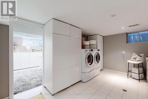 125 Saturn Road, Toronto (Markland Wood), ON - Indoor Photo Showing Laundry Room