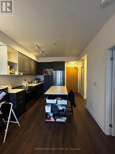 1314 - 2520 Eglinton Avenue W, Mississauga (Central Erin Mills), ON - Indoor Photo Showing Kitchen