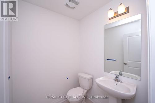 62 Windtree Way, Halton Hills, ON - Indoor Photo Showing Bathroom