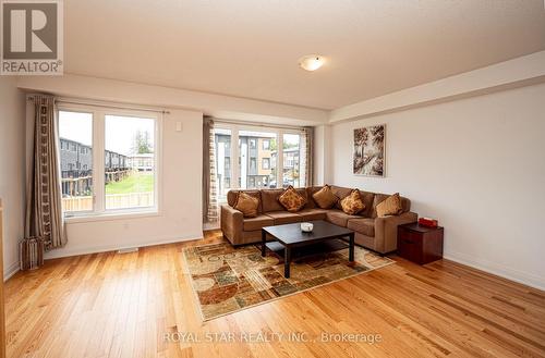 62 Windtree Way, Halton Hills, ON - Indoor Photo Showing Living Room