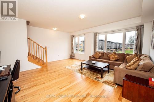 62 Windtree Way, Halton Hills, ON - Indoor Photo Showing Living Room