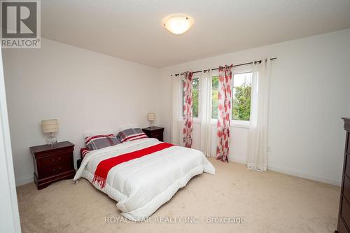 62 Windtree Way, Halton Hills, ON - Indoor Photo Showing Bedroom