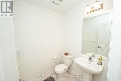 62 Windtree Way, Halton Hills, ON - Indoor Photo Showing Bathroom