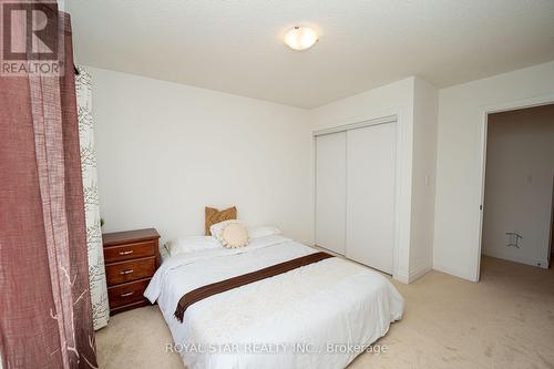 62 Windtree Way, Halton Hills, ON - Indoor Photo Showing Bedroom