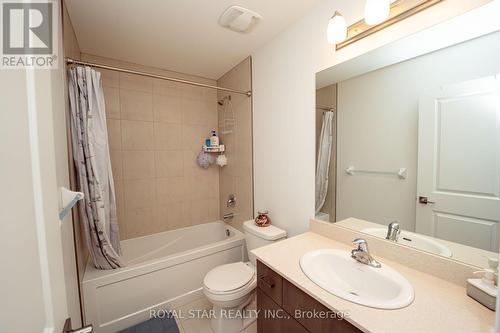 62 Windtree Way, Halton Hills, ON - Indoor Photo Showing Bathroom