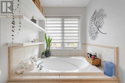 12 Teston Street, Brampton (Fletcher'S Meadow), ON - Indoor Photo Showing Bathroom